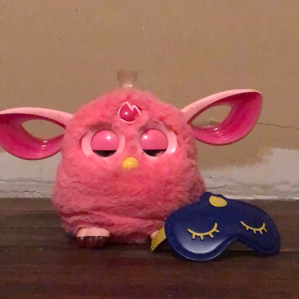 Hasbro Furby Connect Friend, Pink-Interactive Toy w/ Sleeping Mask